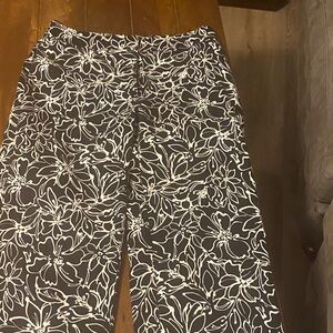 Chico's Black and White Floral Cropped Pants